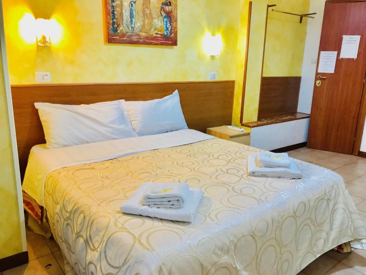When In Rome Accommodation Екстер'єр фото