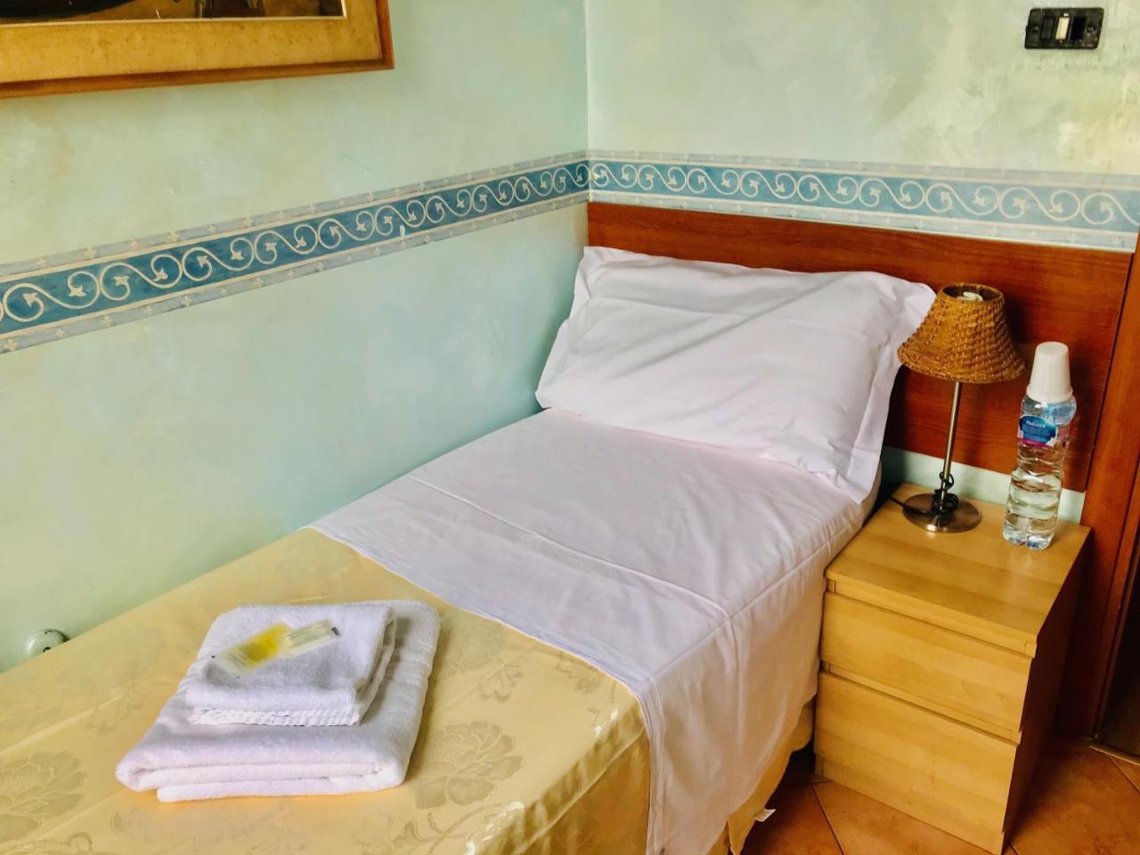 When In Rome Accommodation Екстер'єр фото
