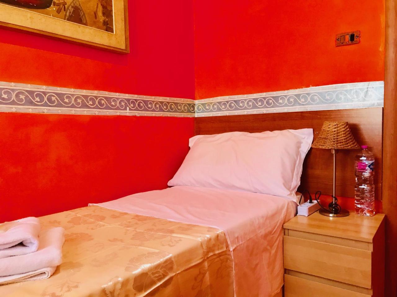 When In Rome Accommodation Екстер'єр фото